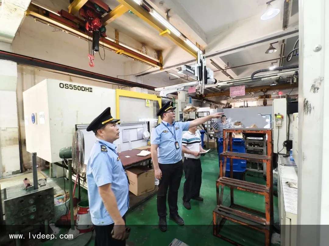 廢氣處理設(shè)備“形同虛設(shè)”？嚴查！（難以置信）